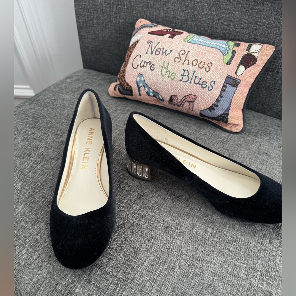 Anne Klein Black Velvet Heels